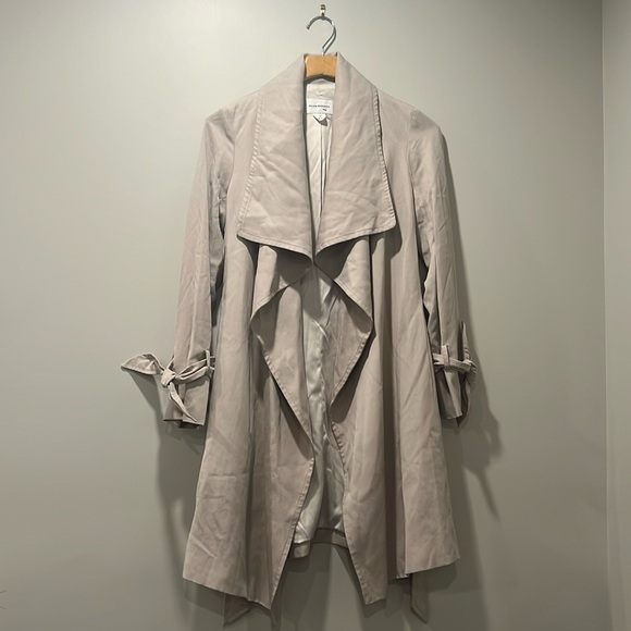 Club Monaco Ellayne Trench Coat - Picture 4 of 6